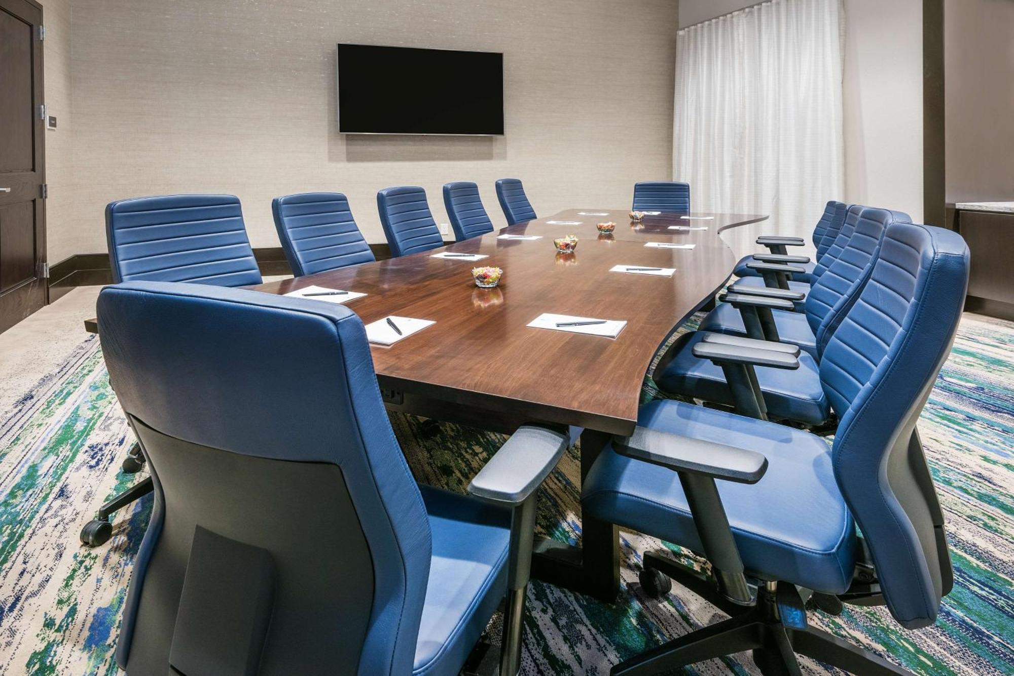 Embassy Suites By Hilton College Station Ngoại thất bức ảnh