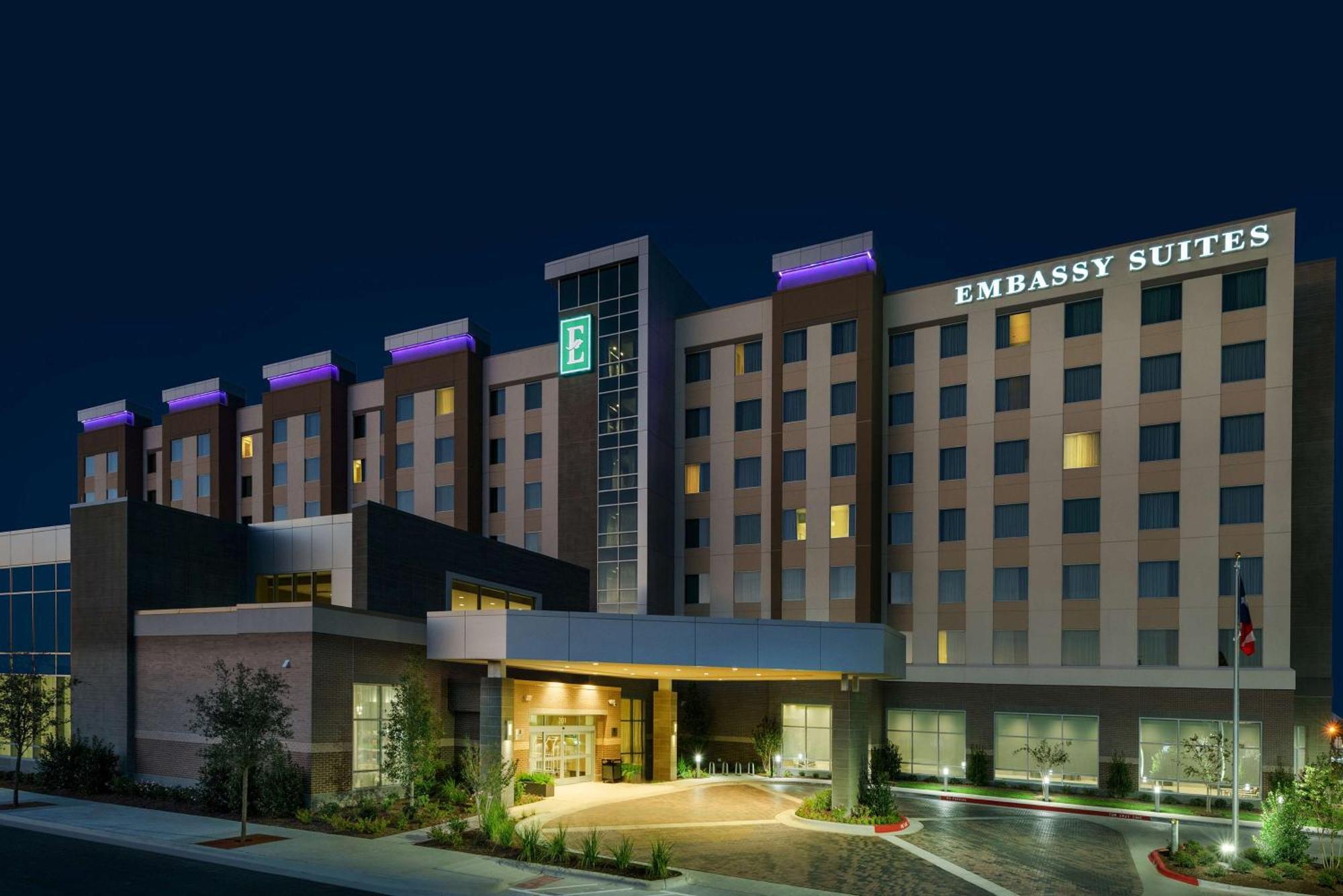 Embassy Suites By Hilton College Station Ngoại thất bức ảnh